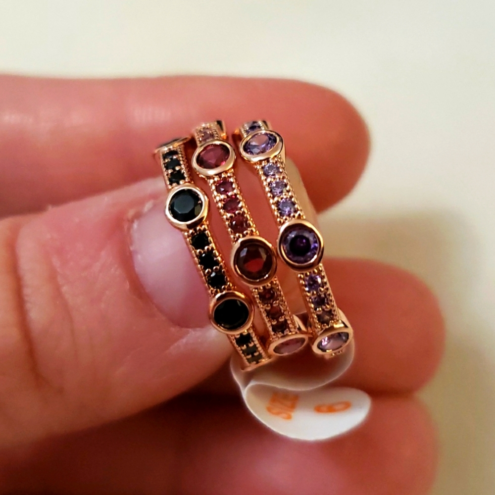 Stackable ring
